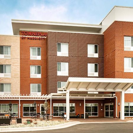 Towneplace Suites By Marriott Dubuque Downtown Bagian luar foto