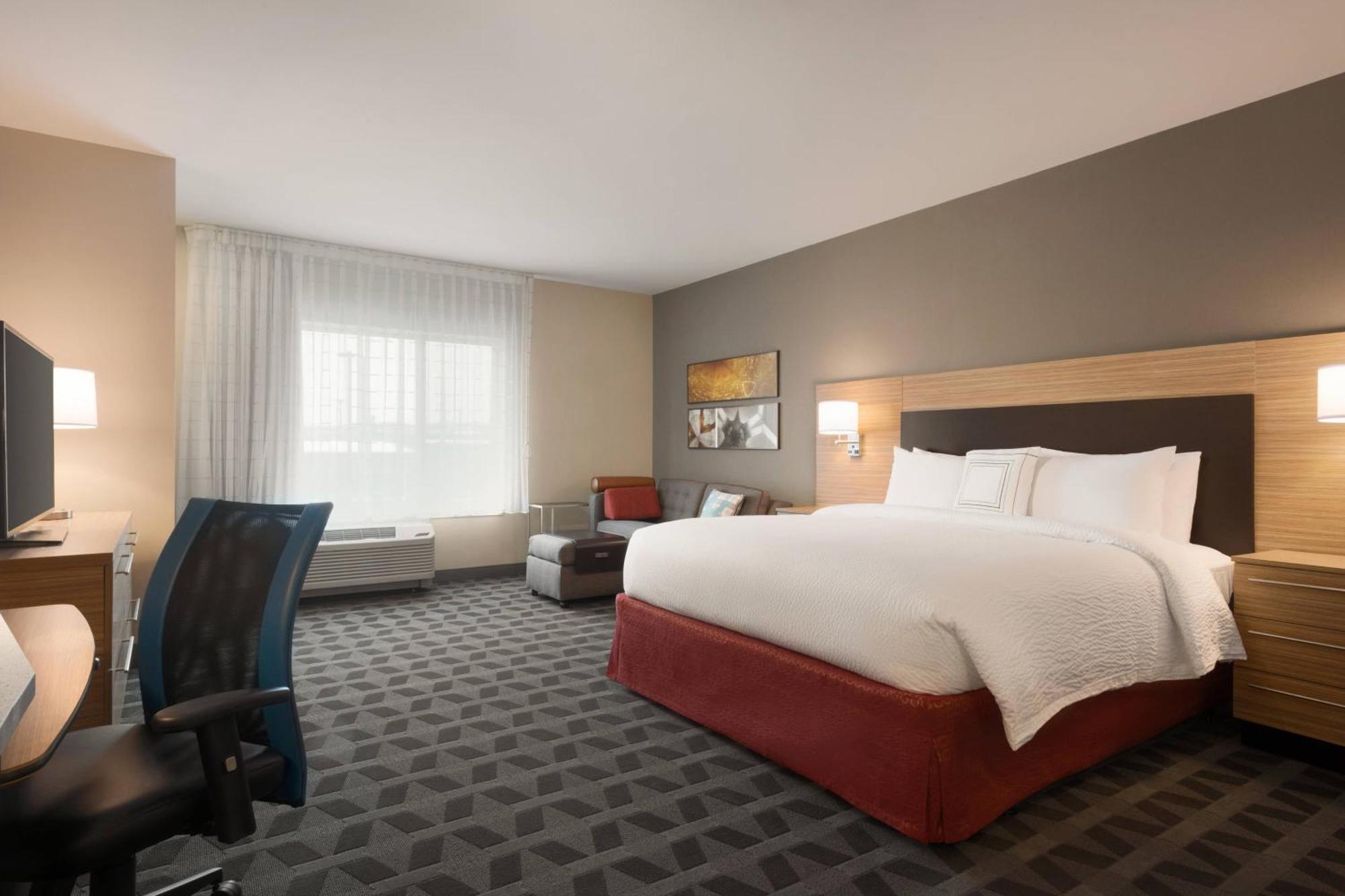Towneplace Suites By Marriott Dubuque Downtown Bagian luar foto